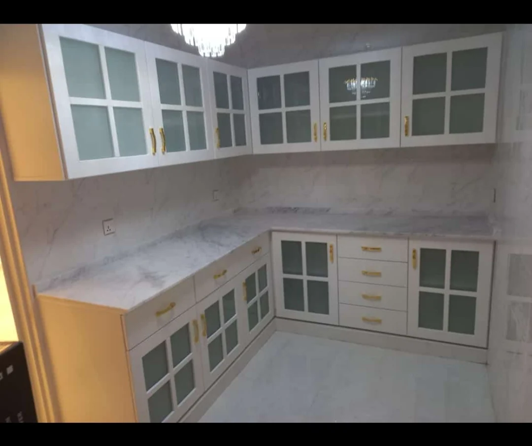 Glass-Panel Classic Kitchen